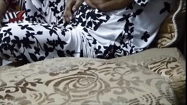 সুন্দরী বালিকা বাংলা দেশি চোদাচুদি