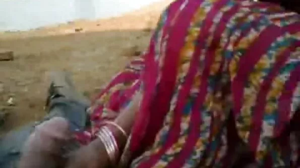 সুন্দরি বাংলা চোদাচুদি গান সেক্সি মহিলার